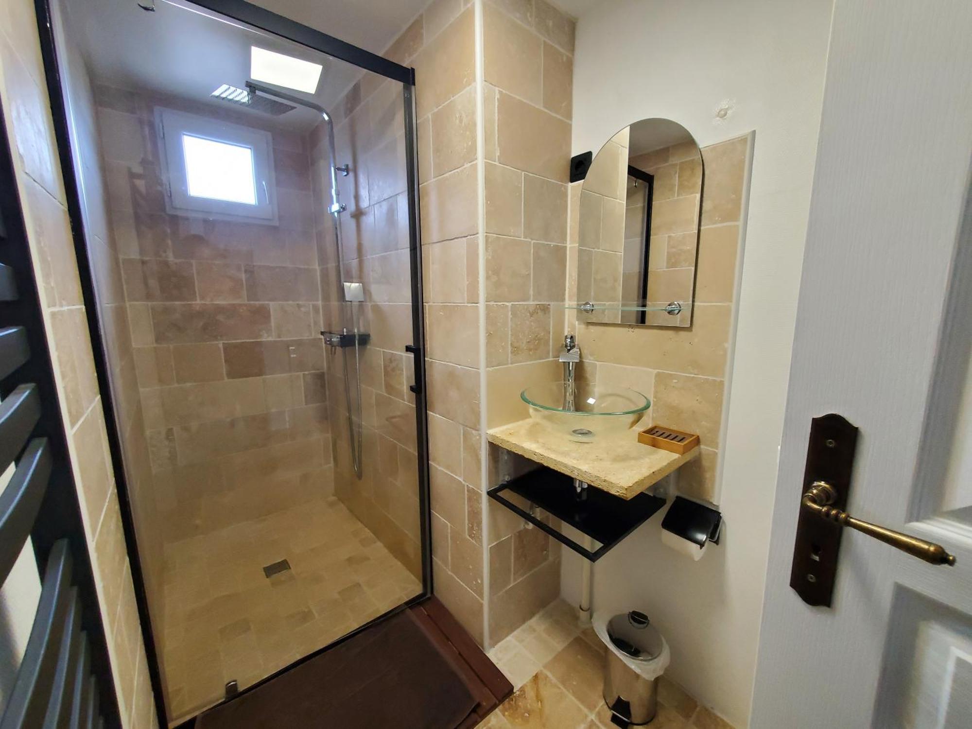 Appart 28M2 Avec Jardin Et Parking Prives, Chambre Separee Milhaud Bagian luar foto