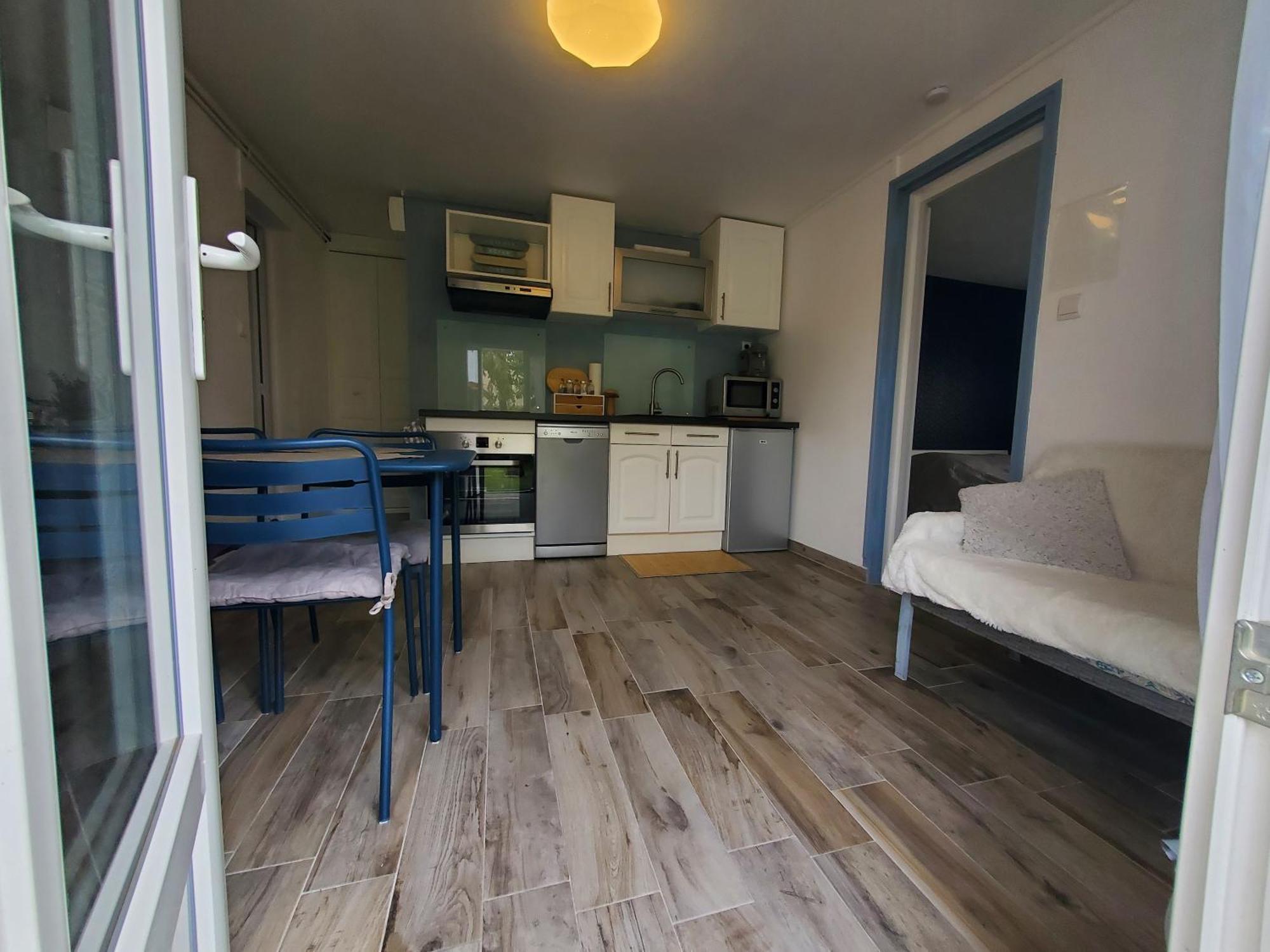 Appart 28M2 Avec Jardin Et Parking Prives, Chambre Separee Milhaud Bagian luar foto